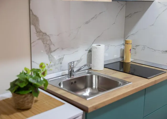 Three Doors Apartments, Strawberry * טיראנה