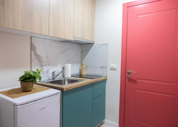 Three Doors Apartments, Strawberry * טיראנה