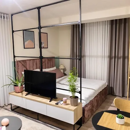 Apartmán Three Doors Apartments, Strawberry