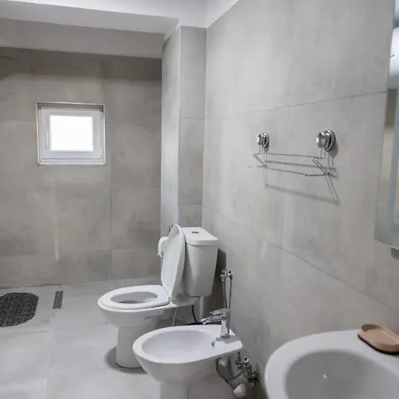 Appartement Three Doors Apartments, Strawberry *